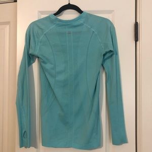 lululemon turquoise long sleeve top